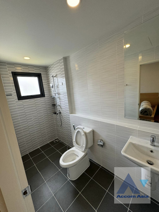 26  4 br House for rent and sale in Phaholyothin ,Bangkok  at Centro Vibhavadi AA40110