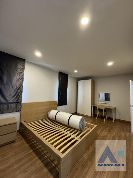 16  4 br House for rent and sale in Phaholyothin ,Bangkok  at Centro Vibhavadi AA40110