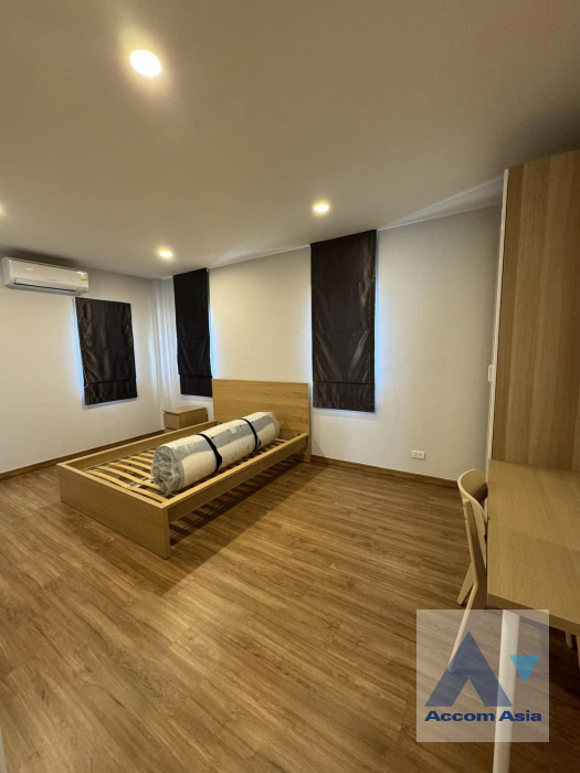 17  4 br House for rent and sale in Phaholyothin ,Bangkok  at Centro Vibhavadi AA40110