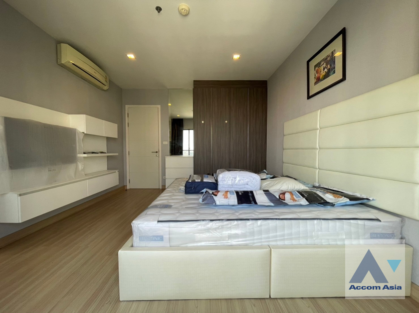 5  2 br Condominium For Sale in Charoen Nakhon ,Bangkok BTS Krung Thon Buri at Urbano Absolute Sathorn AA40114