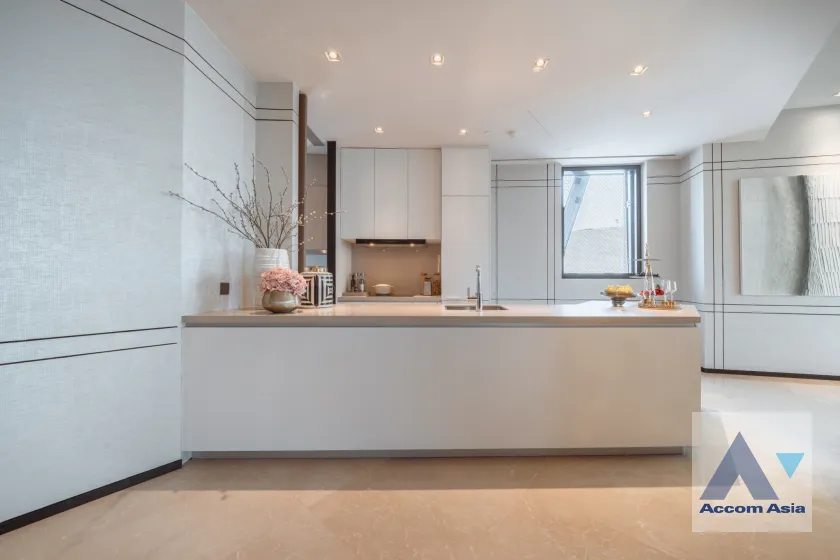 14  2 br Condominium For Sale in Charoen Nakhon ,Bangkok BTS Krung Thon Buri at Banyan Tree Residences Riverside AA40115