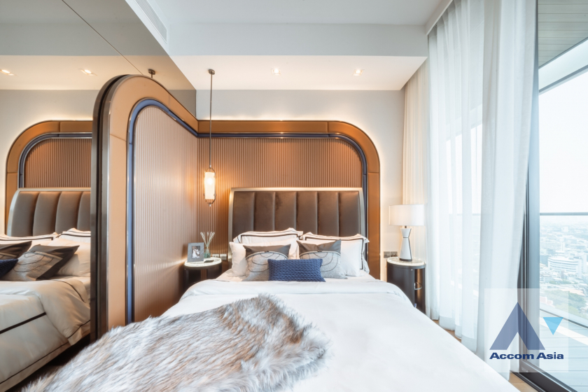 24  2 br Condominium For Sale in Charoen Nakhon ,Bangkok BTS Krung Thon Buri at Banyan Tree Residences Riverside AA40115