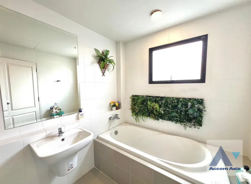 16  3 br House For Sale in Phaholyothin ,Bangkok  at The City Ramintra AA40116