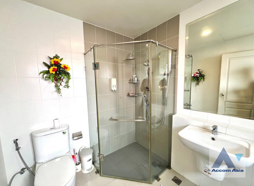 15  3 br House For Sale in Phaholyothin ,Bangkok  at The City Ramintra AA40116