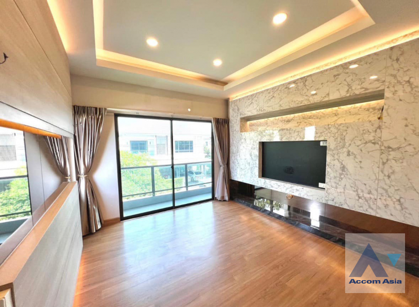 9  3 br House For Sale in Phaholyothin ,Bangkok  at The City Ramintra AA40116