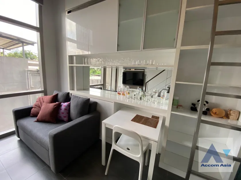 unitDuplex Condo |  1 Bedroom  Condominium For Rent in Sukhumvit, Bangkok  near BTS Thong Lo (AA40118)