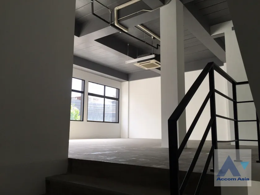 9  House For Rent in Lat Phrao ,Bangkok  at Home Office Modern Style  AA40137