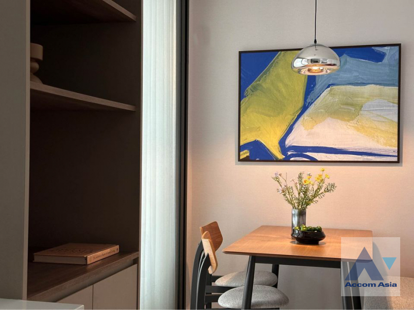  1  1 br Condominium For Rent in Ploenchit ,Bangkok BTS Ploenchit at Life One Wireless AA40138