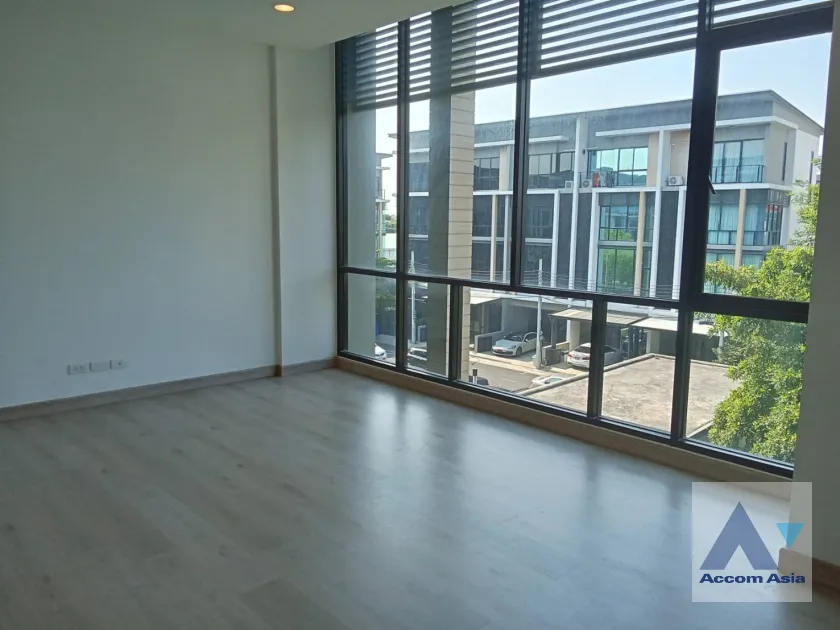 unitHome Office |  3 Bedrooms  House For Rent in Ratchadaphisek, Bangkok  (AA40139)