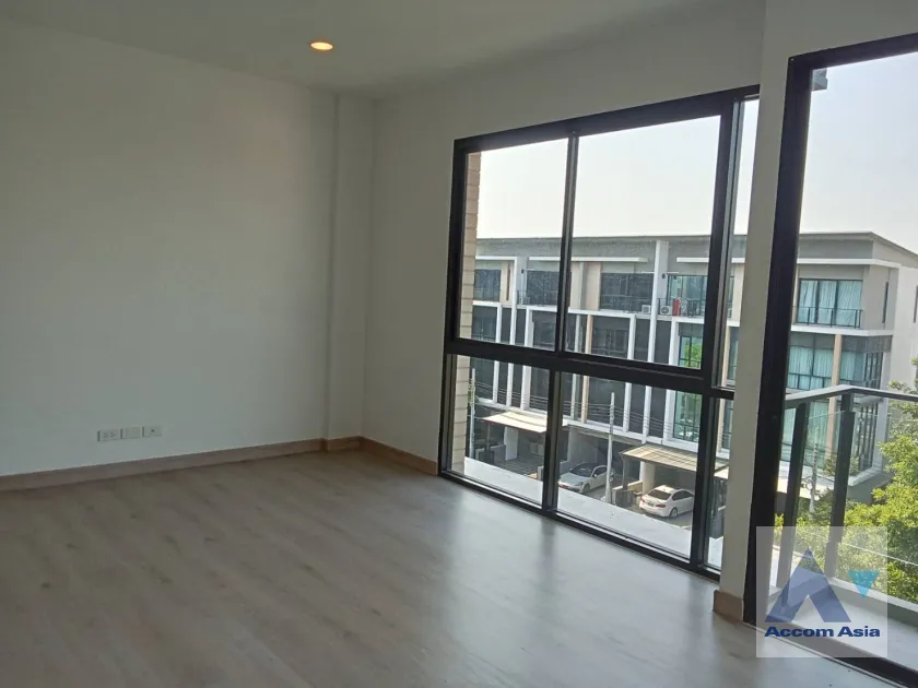 10  3 br House For Rent in Ratchadaphisek ,Bangkok  at Premium Place  AA40139