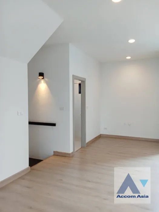 9  3 br House For Rent in Ratchadaphisek ,Bangkok  at Premium Place  AA40139