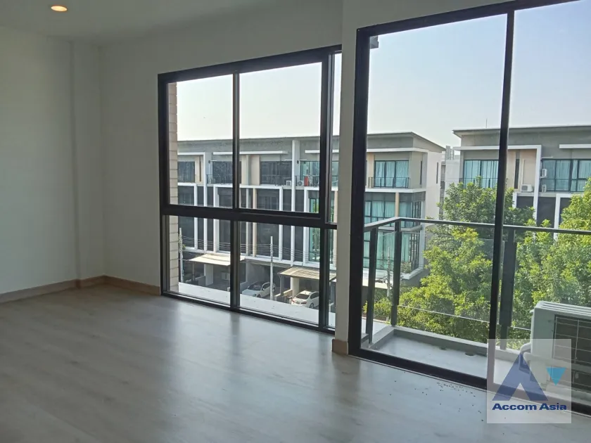 unitHome Office |  3 Bedrooms  House For Rent in Ratchadaphisek, Bangkok  (AA40139)