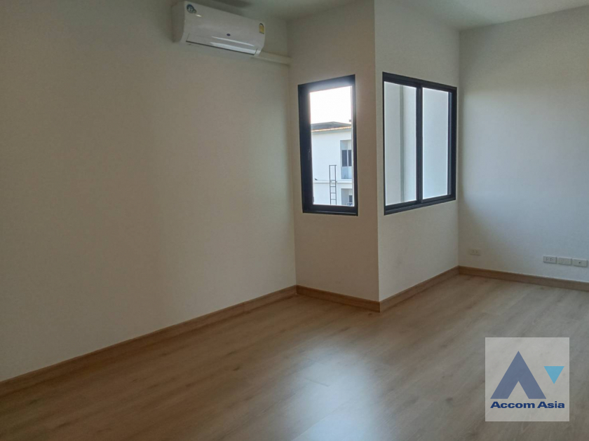 12  3 br House For Rent in Ratchadaphisek ,Bangkok  at Premium Place  AA40139