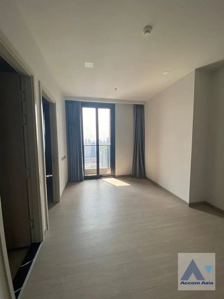 unit 1 Bedroom  Condominium For Sale in Ratchadaphisek, Bangkok  near MRT Rama 9 (AA40141)