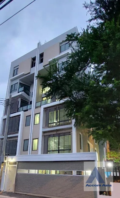 unitHome Office |  House For Rent & Sale in Sukhumvit, Bangkok  near MRT Phetchaburi (AA40155)