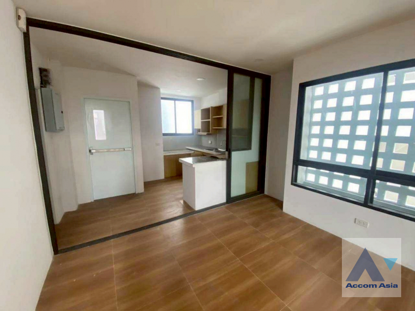 4  House For Rent in Ratchadaphisek ,Bangkok MRT Phetchaburi AA40155