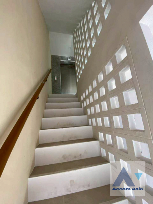 7  House For Rent in Ratchadaphisek ,Bangkok MRT Phetchaburi AA40155