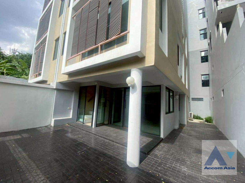 20  House For Rent in Ratchadaphisek ,Bangkok MRT Phetchaburi AA40155