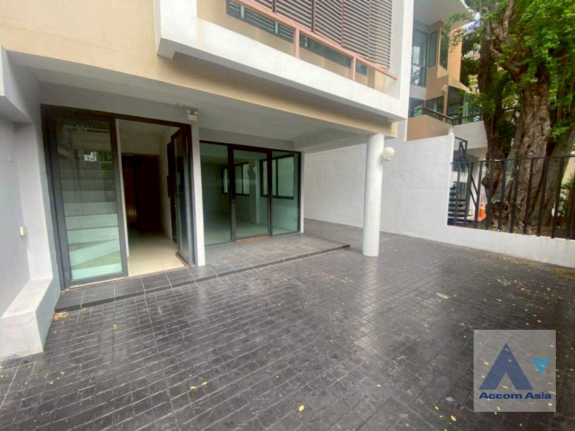 22  House For Rent in Ratchadaphisek ,Bangkok MRT Phetchaburi AA40155