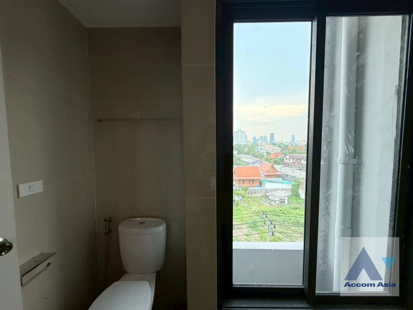 21  House For Rent in Ratchadaphisek ,Bangkok MRT Phetchaburi AA40155