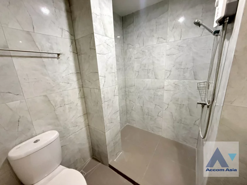 25  House For Rent in Ratchadaphisek ,Bangkok MRT Phetchaburi AA40155