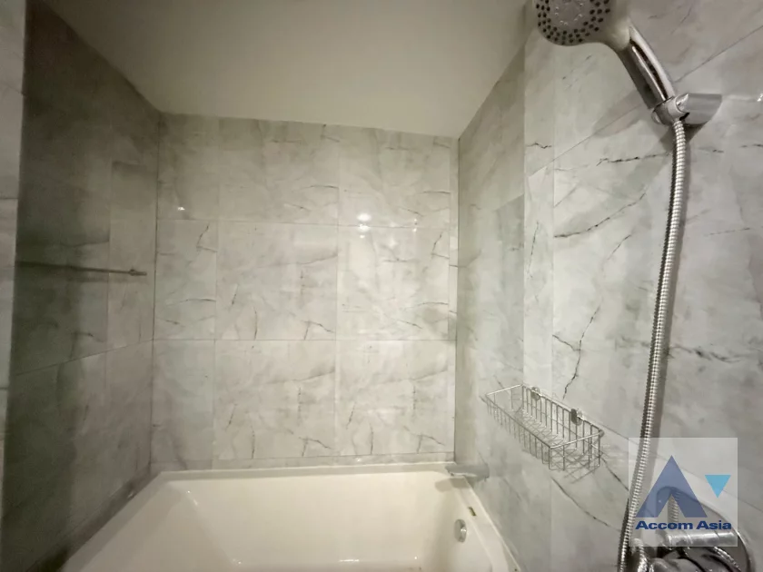 26  House For Rent in Ratchadaphisek ,Bangkok MRT Phetchaburi AA40155