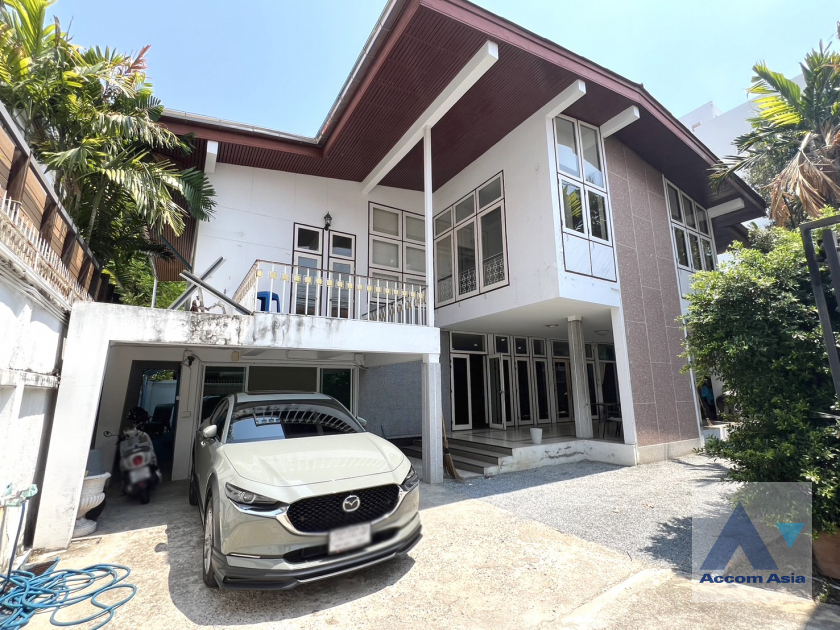 unitHome Office |  7 Bedrooms  House For Rent in Phaholyothin, Bangkok  (AA40156)