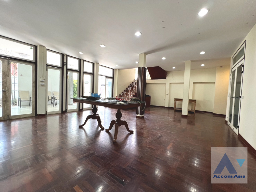 unitHome Office |  7 Bedrooms  House For Rent in Phaholyothin, Bangkok  (AA40156)