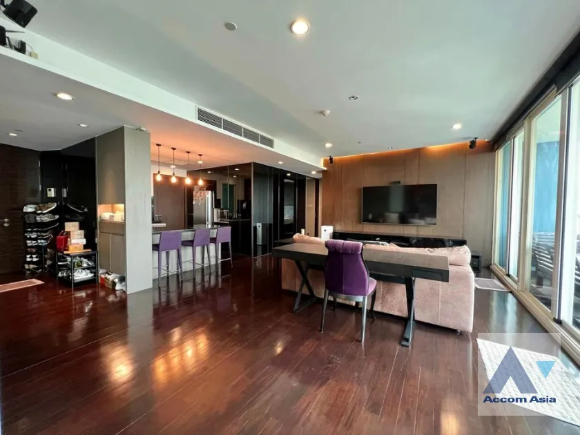 unitFully Furnished |  3 Bedrooms  Condominium For Sale in Charoen Nakhon, Bangkok  near BTS Krung Thon Buri (AA40161)