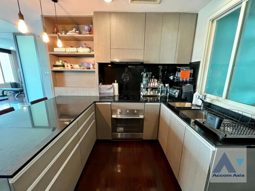 5  3 br Condominium For Sale in Charoen Nakhon ,Bangkok BTS Krung Thon Buri at WaterMark Chaophraya River AA40161