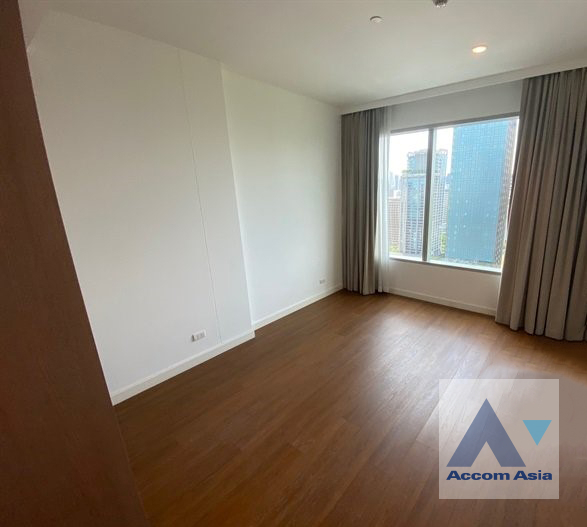 9  3 br Condominium For Rent in Ploenchit ,Bangkok BTS Ratchadamri - MRT Silom at 185 Rajadamri AA40176