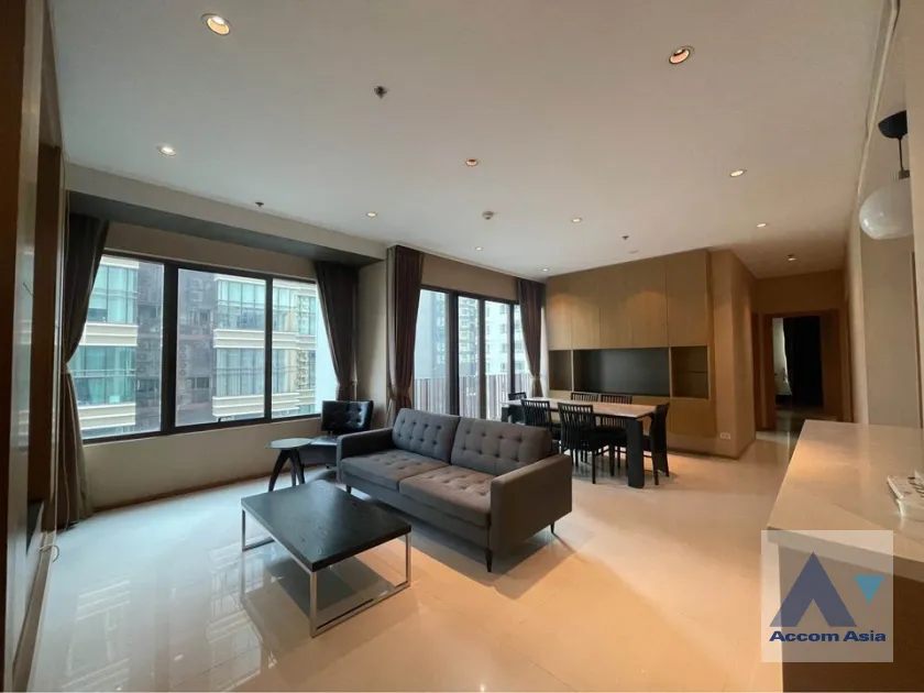 unit 2 Bedrooms  Condominium For Rent in Sukhumvit, Bangkok  near BTS Phrom Phong (AA40199)