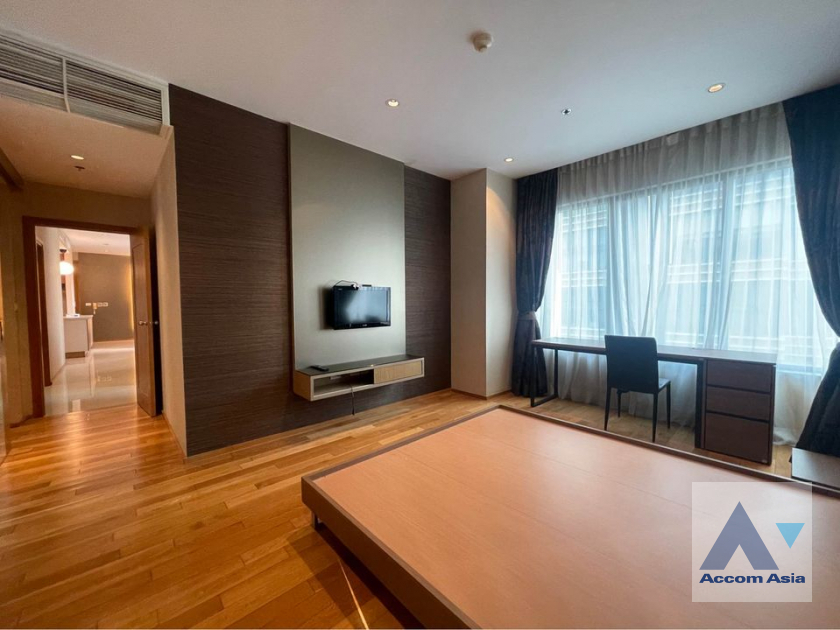 10  2 br Condominium For Rent in Sukhumvit ,Bangkok BTS Phrom Phong at The Emporio Place AA40199