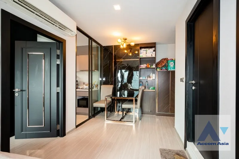 4  2 br Condominium For Sale in Phaholyothin ,Bangkok MRT Rama 9 at LIFE Asoke-Rama 9 AA40211