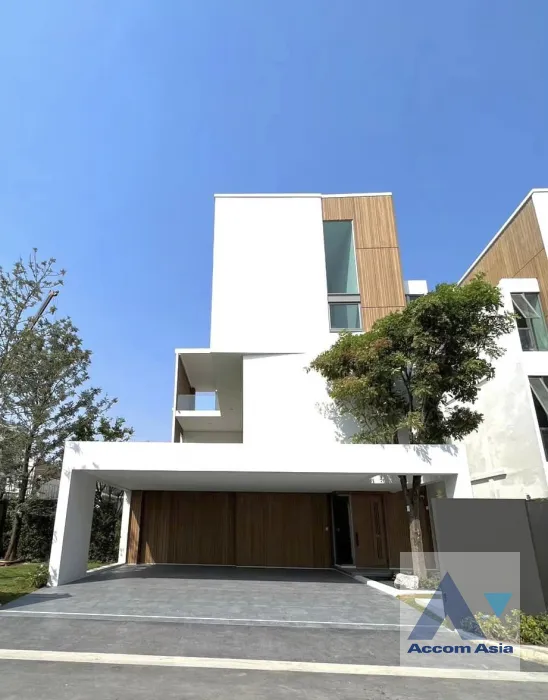 unitPet friendly |  3 Bedrooms  House For Rent in Latkrabang, Bangkok  near ARL Ban Thap Chang (AA40215)