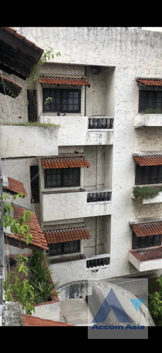  1  13 br Building For Sale in Sathorn ,Bangkok BRT Sathorn - BTS Saint Louis AA40222