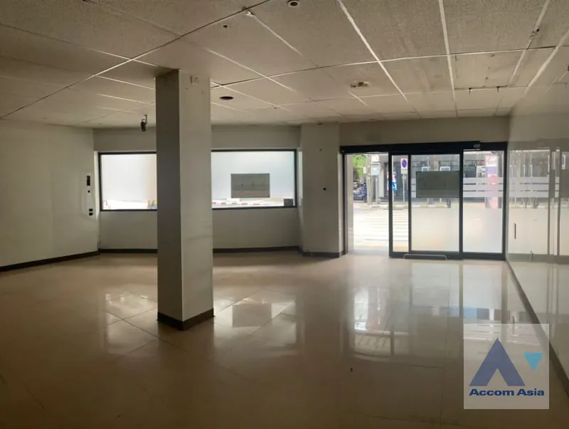 unit Shophouse For Rent in Silom, Bangkok  near BTS Surasak (AA40234)