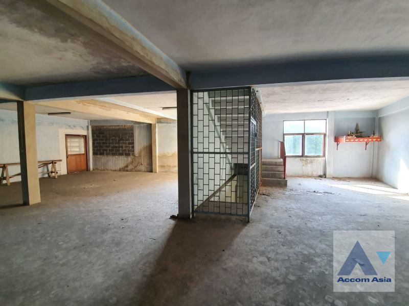  1  Building For Rent in Sathorn ,Bangkok BTS Saint Louis AA40235