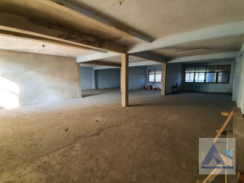 5  Building For Rent in Sathorn ,Bangkok BTS Saint Louis AA40235