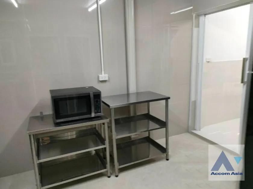8  3 br Townhouse for rent and sale in Rama 3 ,Bangkok BTS Saphan Taksin AA40246