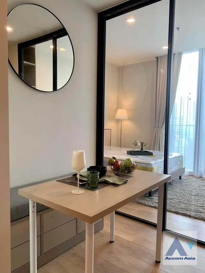 unit 1 Bedroom  Condominium For Sale in Sukhumvit, Bangkok  near BTS Phrom Phong (AA40258)