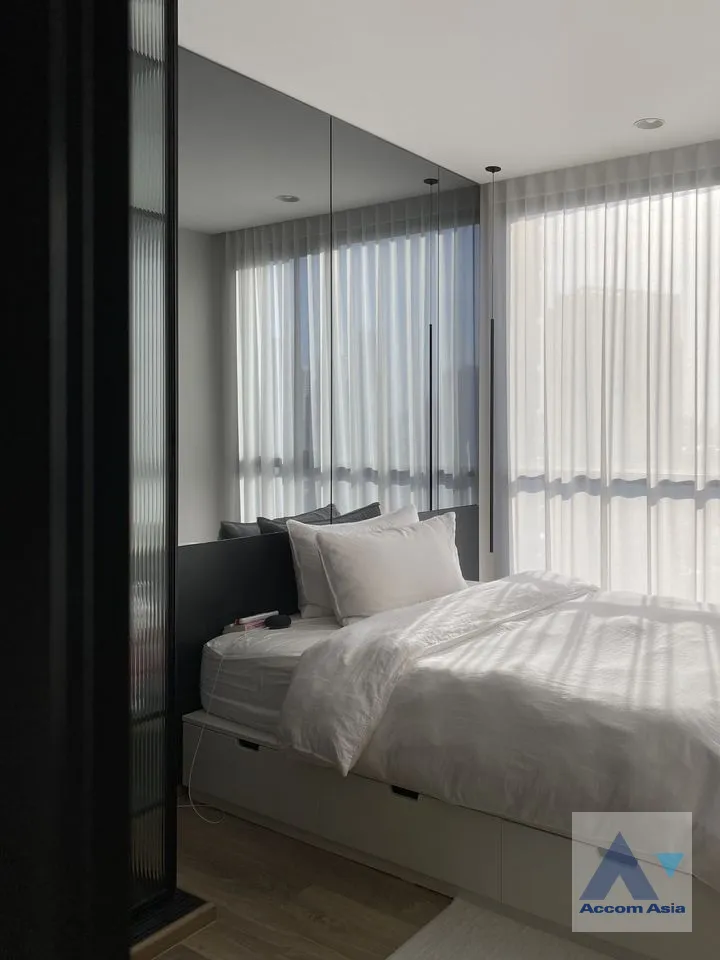 unit 1 Bedroom  Condominium For Sale in Sukhumvit, Bangkok  near BTS Thong Lo (AA40304)