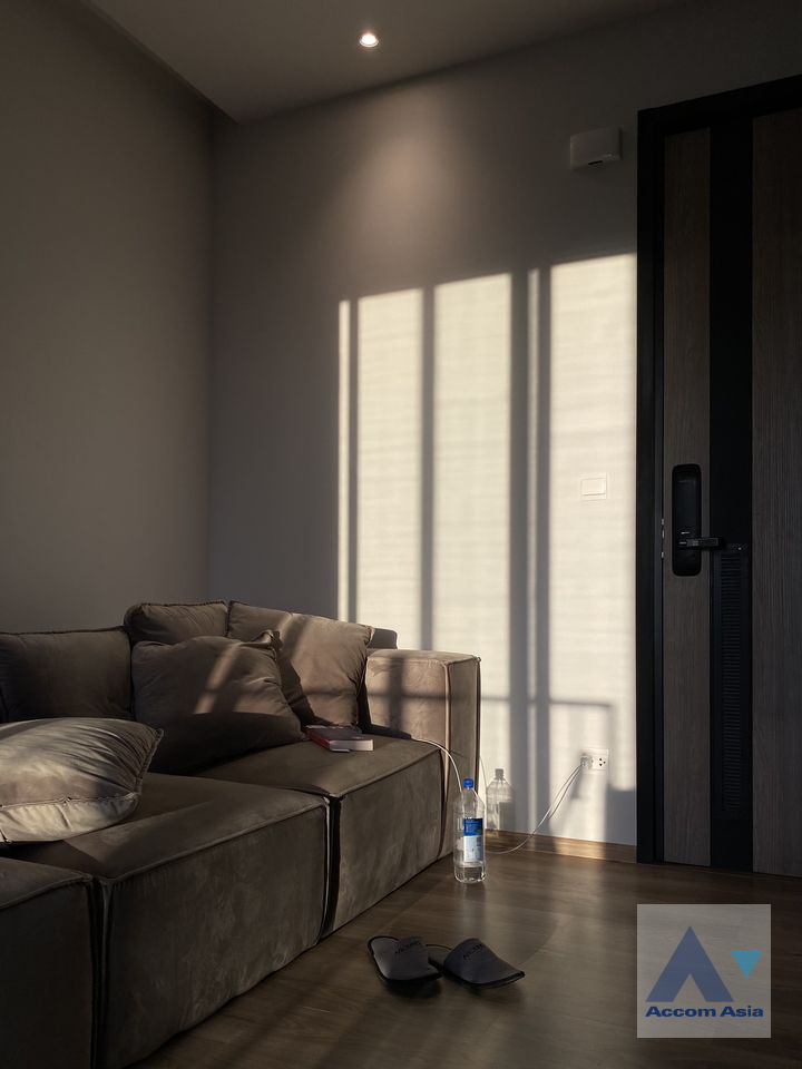  1  1 br Condominium For Sale in Sukhumvit ,Bangkok BTS Thong Lo at OKA HAUS Sukhumvit 36 AA40304