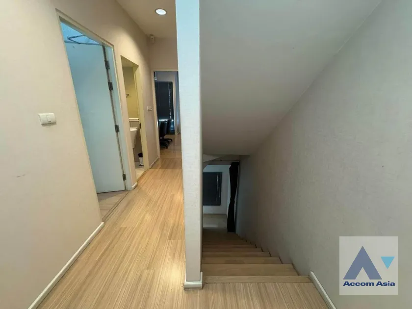 7  3 br Townhouse For Rent in Ratchadaphisek ,Bangkok  at Baan Klang Muang Rama 9 Ramkhmahaeng AA40316