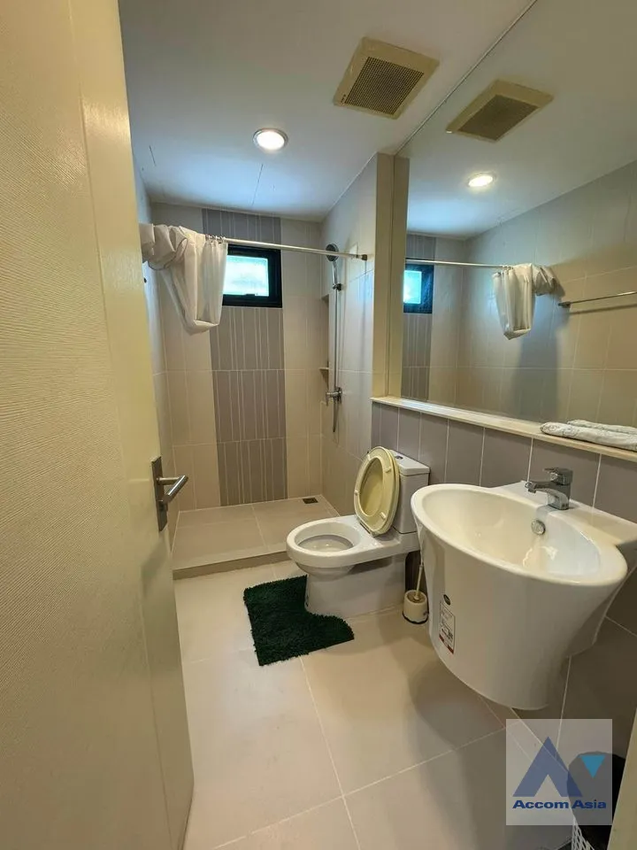 15  3 br Townhouse For Rent in Ratchadaphisek ,Bangkok  at Baan Klang Muang Rama 9 Ramkhmahaeng AA40316