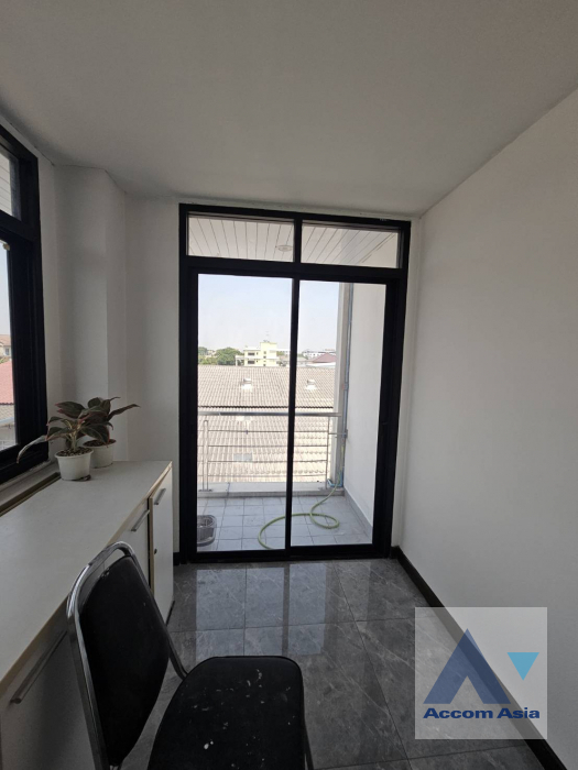 8  Office Space For Rent in Phaholyothin ,Bangkok  AA40333