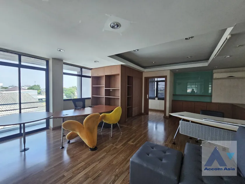 unit Office space For Rent in Phaholyothin, Bangkok  (AA40333)