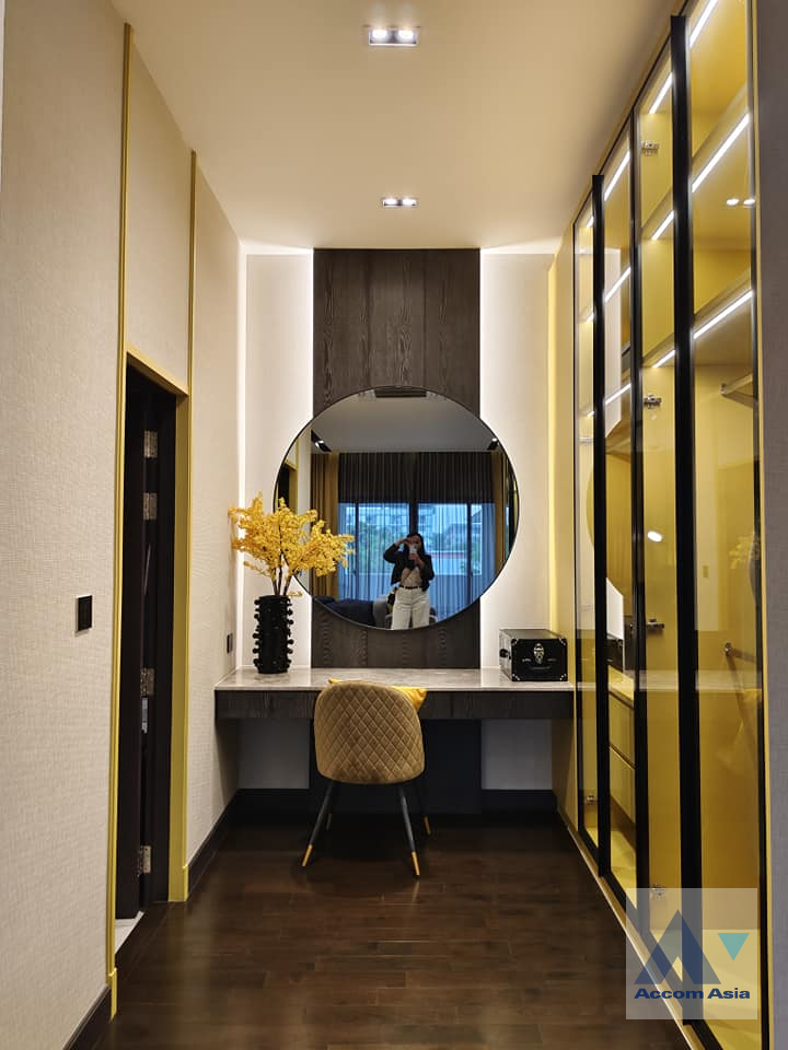 17  3 br House For Sale in Samutprakan ,Samutprakan BTS Bearing at Grand Bangkok Boulevard Sukhumvit AA40342