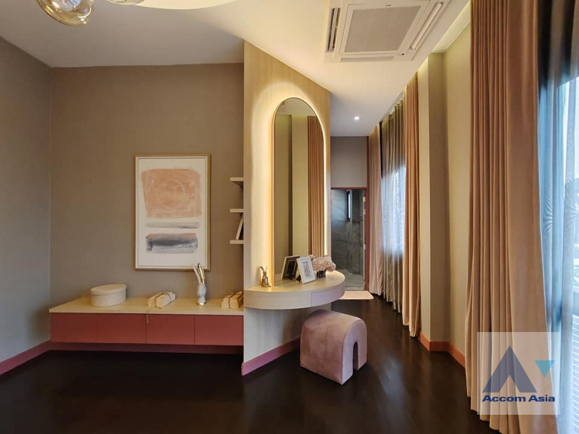 10  3 br House For Sale in Samutprakan ,Samutprakan BTS Bearing at Grand Bangkok Boulevard Sukhumvit AA40342