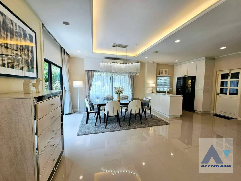 6  4 br House for rent and sale in Pattanakarn ,Bangkok ARL Hua Mak at Setthasiri Pattanakarn AA40345